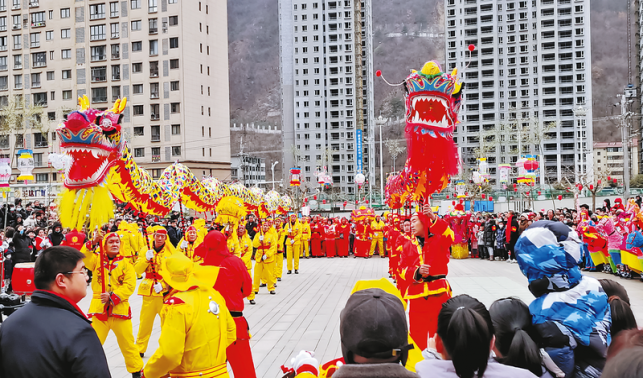 柞水“大型舞龍舞獅慶新春”活動舉行